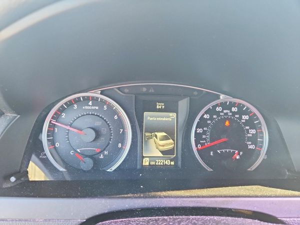 2017 TOYOTA CAMRY