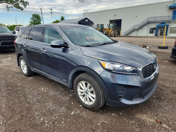 2020 KIA SORENTO L, LX, S — Passenger 3/4