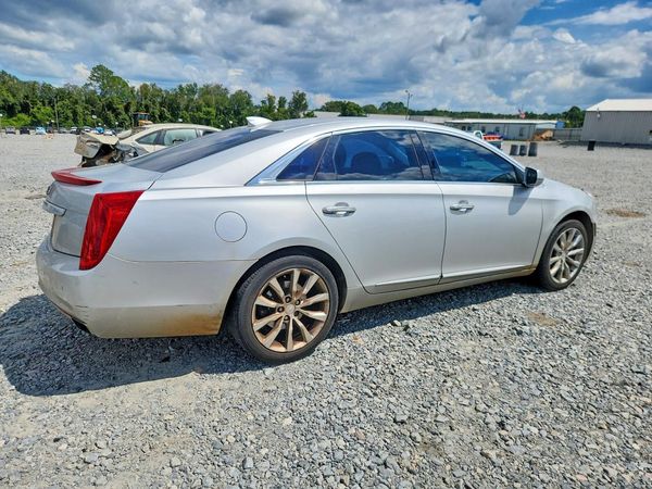 2017 CADILLAC XTS Luxury