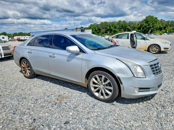 2017 CADILLAC XTS Luxury