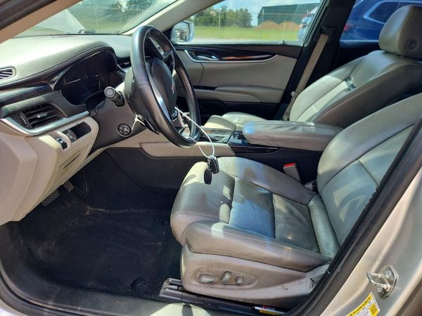 2017 CADILLAC XTS Luxury