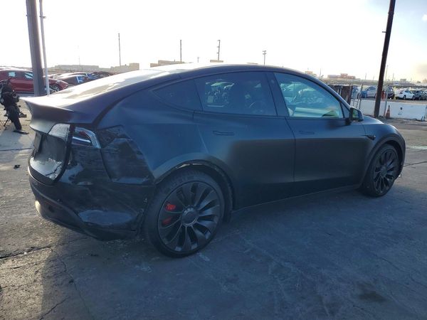 2022 TESLA MODEL Y