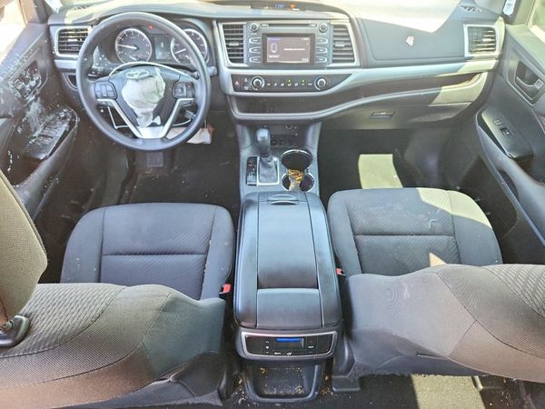 2016 TOYOTA HIGHLANDER