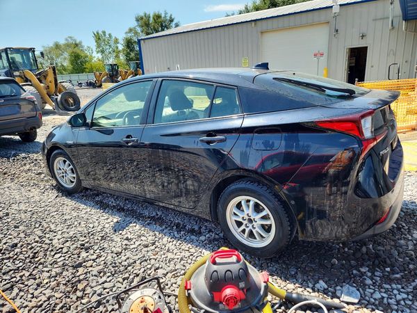 2021 TOYOTA PRIUS