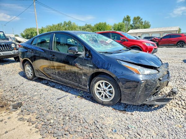 2021 TOYOTA PRIUS