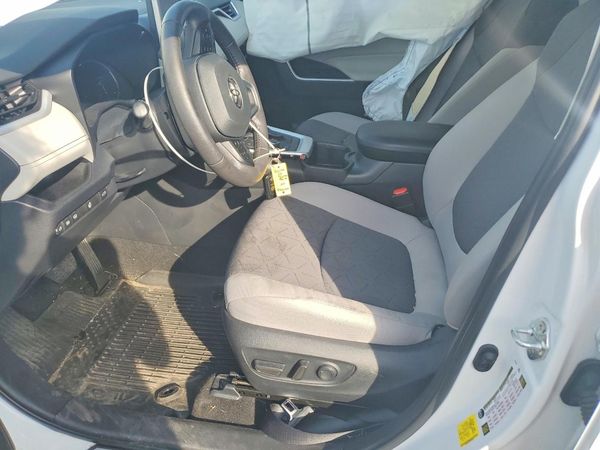 2023 TOYOTA RAV4 XLE — DENT