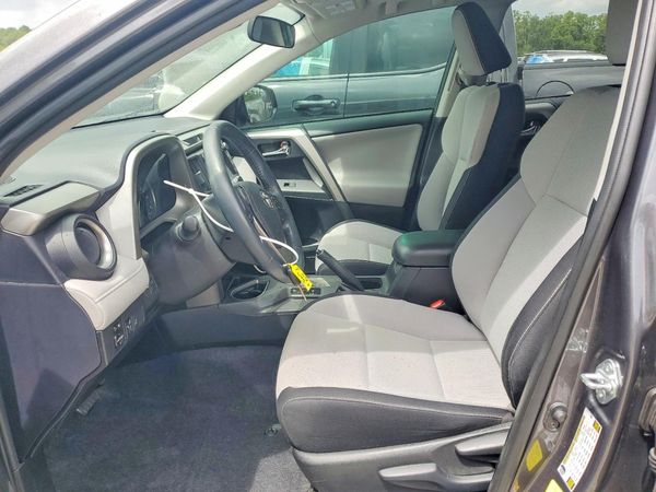 2017 TOYOTA RAV4 XLE — DENT