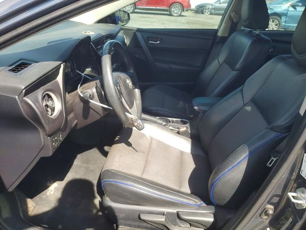 2017 TOYOTA COROLLA