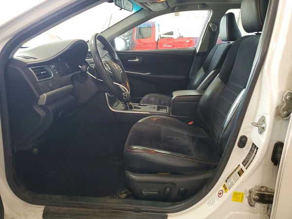 2016 TOYOTA CAMRY — DENT
