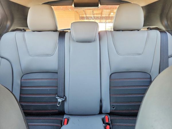 2022 NISSAN KICKS SR