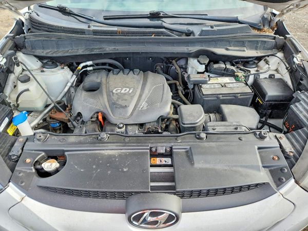 2015 HYUNDAI TUCSON GLS (Middle)