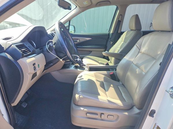 2016 HONDA PILOT EXL — DENT