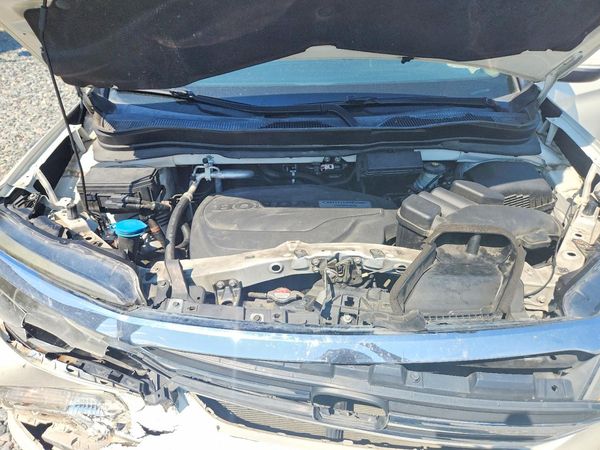 2016 HONDA PILOT EXL — Engine bay