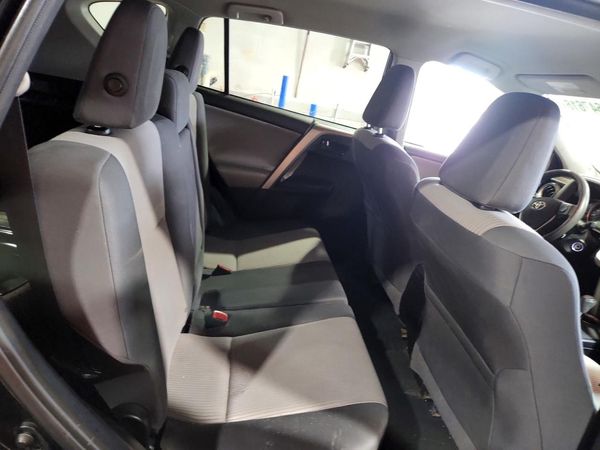 2015 TOYOTA RAV4 LE (X Grade)
