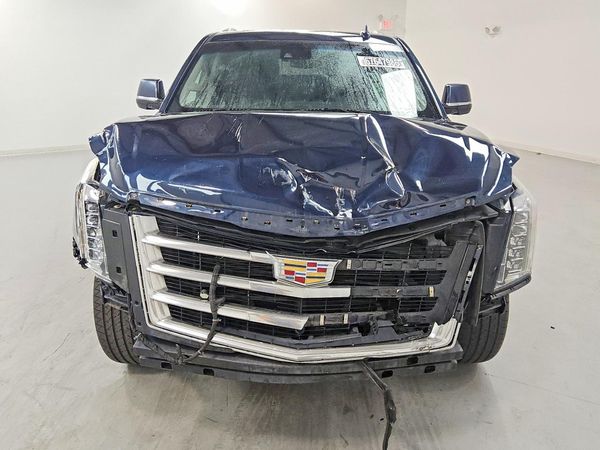 2018 CADILLAC ESCALADE ESV Luxury — DIRF