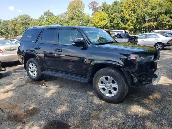 2016 TOYOTA 4RUNNER — Passenger 3/4
