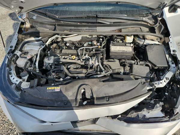 2024 TOYOTA COROLLA — Engine bay