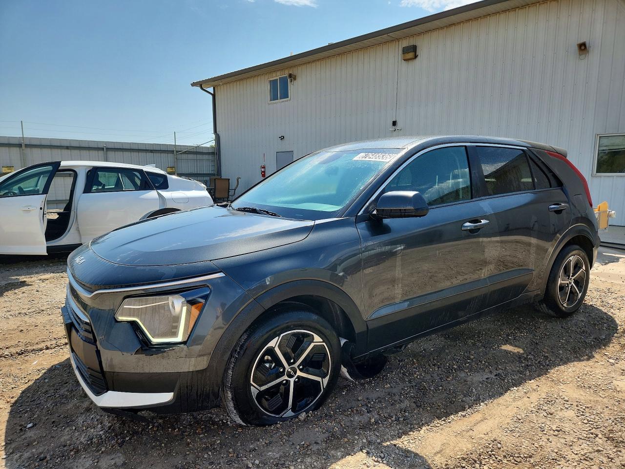 2026 KIA NIRO LX