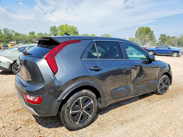 2026 KIA NIRO LX