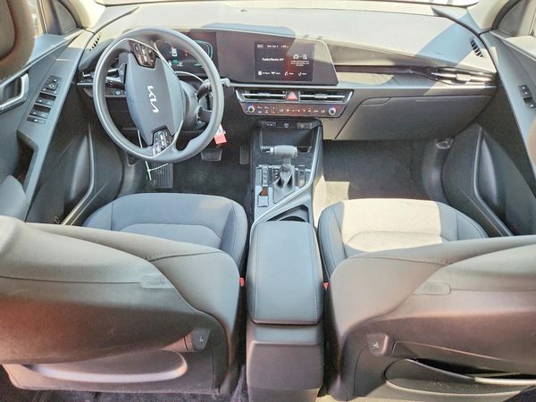 2026 KIA NIRO LX