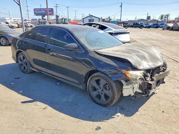 2012 TOYOTA CAMRY — Passenger 3/4