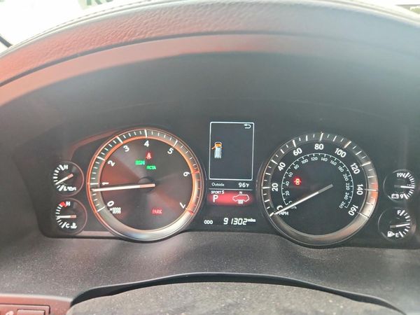 2018 LEXUS LX