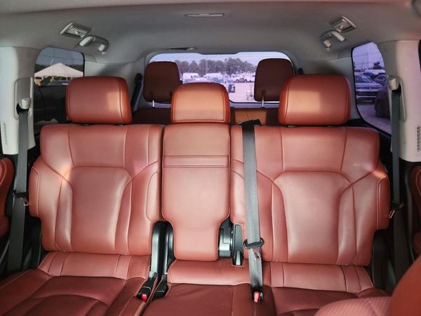 2018 LEXUS LX