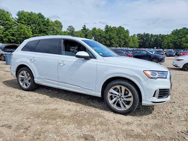2021 AUDI Q7 quattro Premium Plus