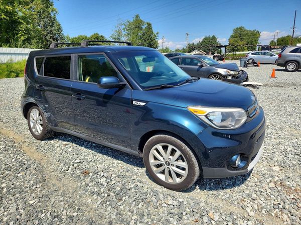 2019 KIA SOUL