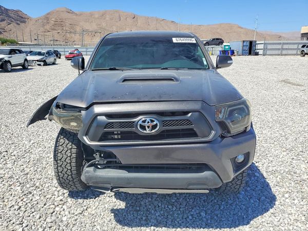 2015 TOYOTA TACOMA Delux Grade