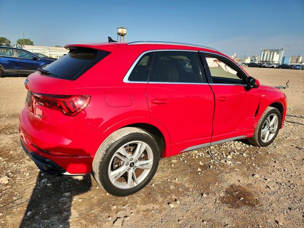 2022 AUDI Q3