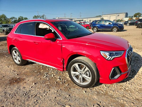 2022 AUDI Q3
