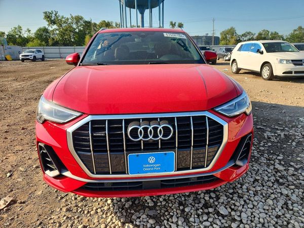 2022 AUDI Q3