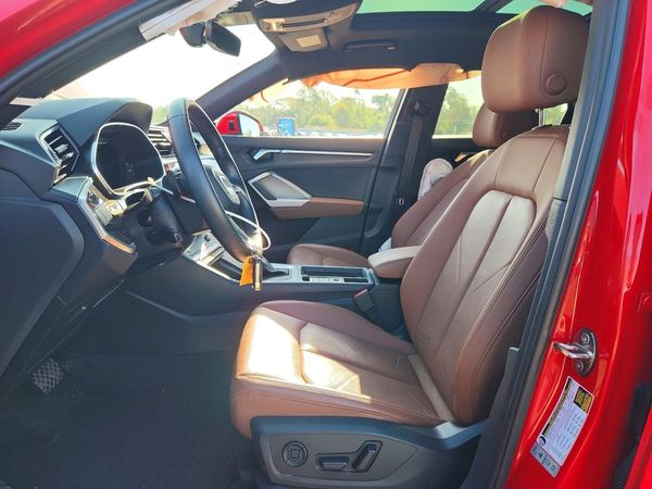 2022 AUDI Q3