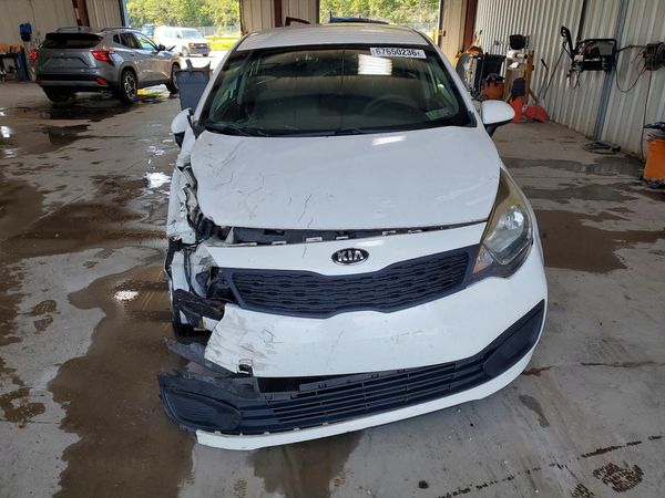 2013 KIA RIO