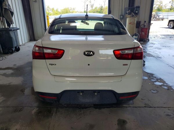 2013 KIA RIO