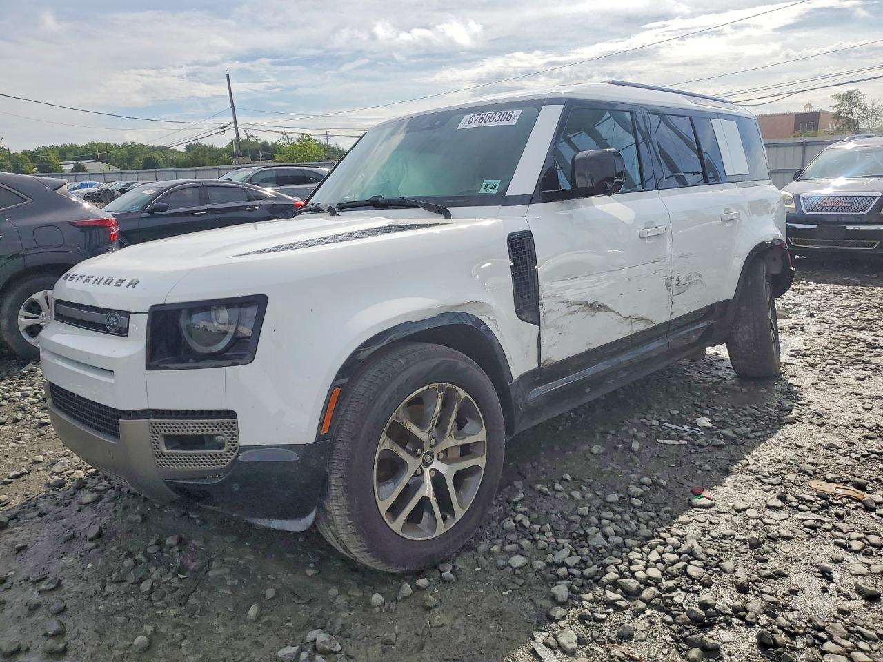 2025 LAND ROVER DEFENDER