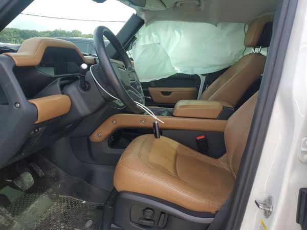 2025 LAND ROVER DEFENDER