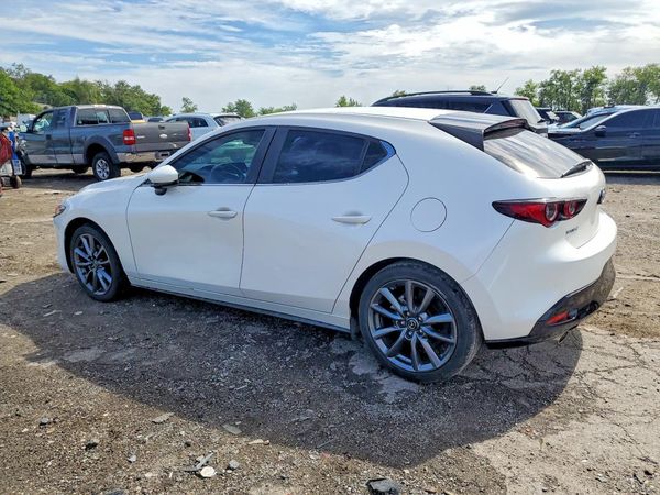 2022 MAZDA 3 Select Package