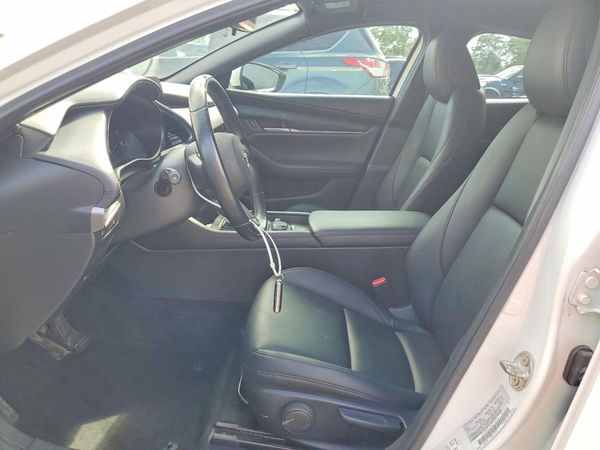 2022 MAZDA 3 Select Package