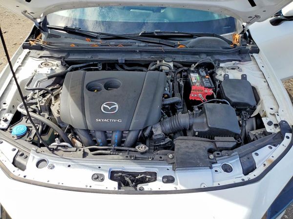 2022 MAZDA 3 Select Package