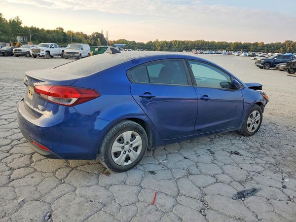 2018 KIA FORTE LX Base