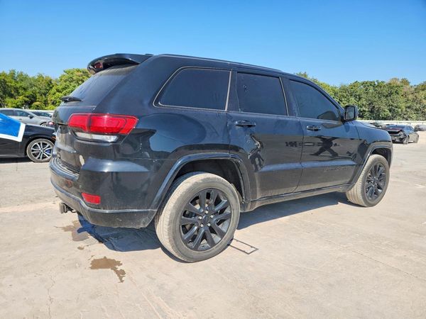 2018 JEEP GRAND CHEROKEE Laredo