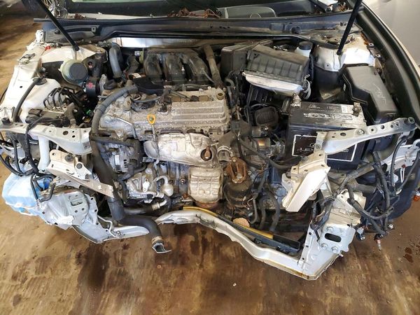 2012 LEXUS ES350 350 — Engine bay