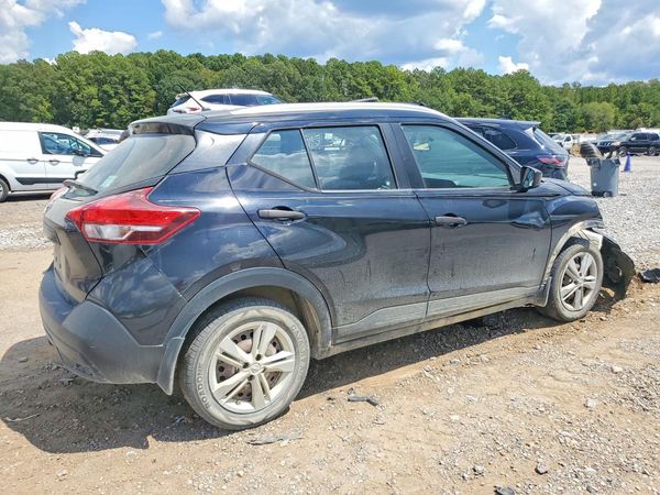 2018 NISSAN KICKS
