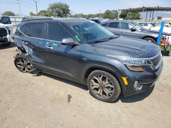 2021 KIA SELTOS SX