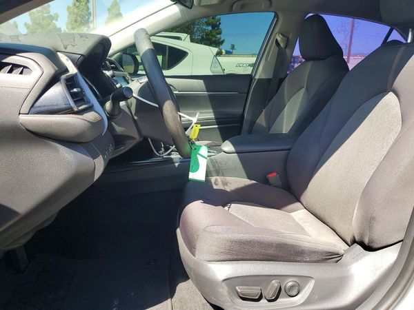 2019 TOYOTA CAMRY