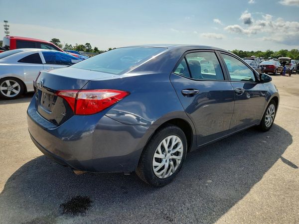 2017 TOYOTA COROLLA