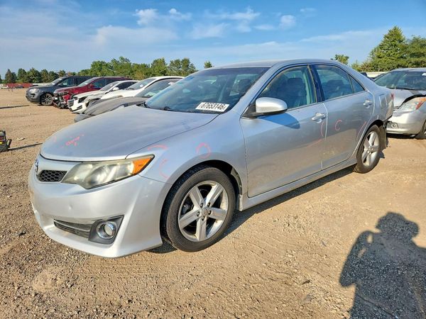 2013 TOYOTA CAMRY