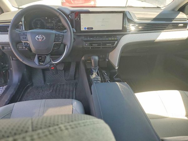 2025 TOYOTA CAMRY
